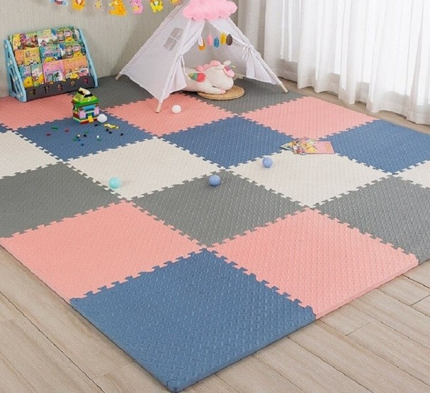 Mata do zabawy puzzle 12 sztuk 11