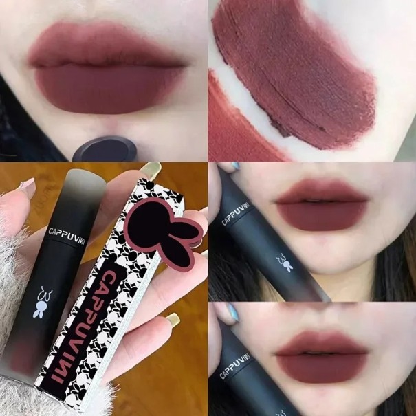 Matná voděodolná rtěnka Matte Lip Mud Tekutá voděodolná rtěnka s matným vzorem 1