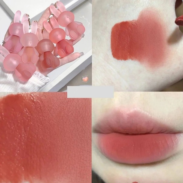 Matter, flüssiger Lippenstift, langanhaltender Lippenstift. Lippenstift mit Hasenmotiv 1