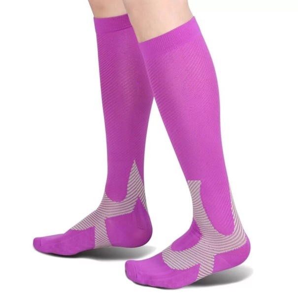 Medias de compresión hasta la rodilla T833 morado 35-41