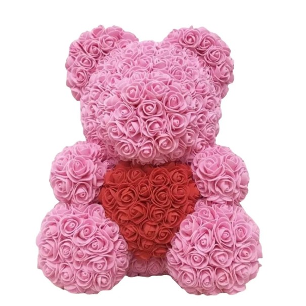 Medvedík so srdiečkom z umelých ruží Romantický darček Valentín Výročie Luxusná kvetinová figúrka Ručne vyrábaná dekorácia Interiérová ozdoba 25 cm ružová