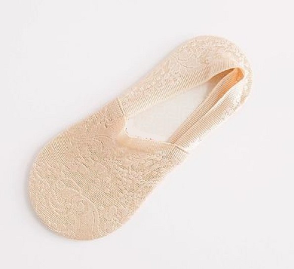 Meias invisíveis para senhora creme