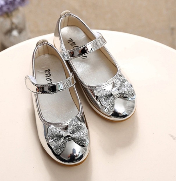 Meisjes ballerina&#39;s van lakleer met strik