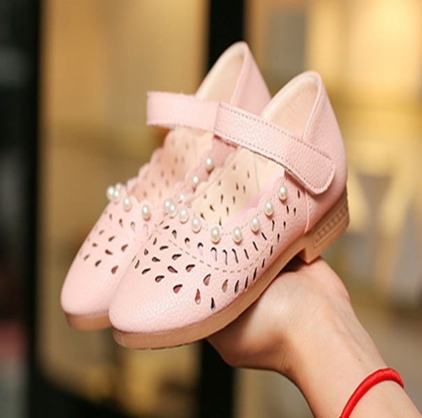 Meisjesballerina&#39;s met parels