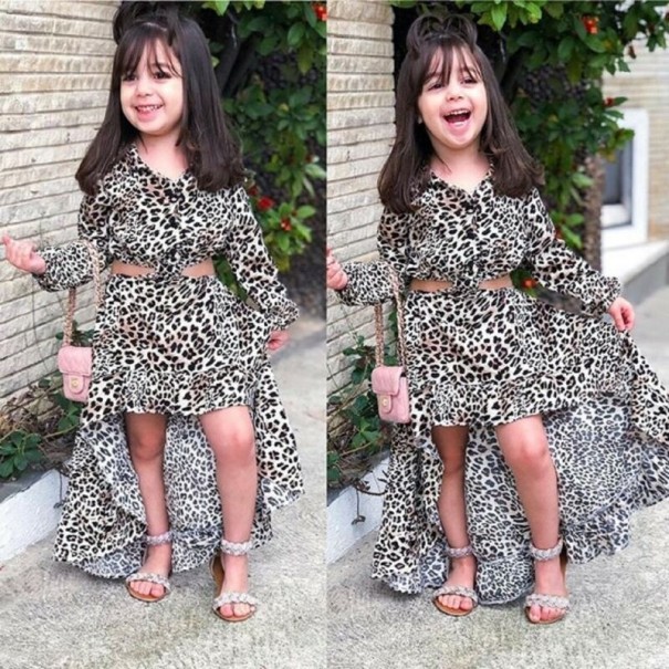 Meisjesblouse en rok N520