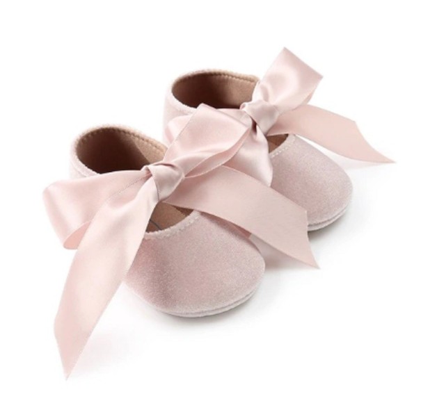 Meisjespantoffels met lint ivoor 12-18 maanden