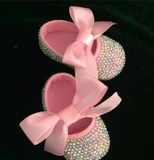 Meisjespantoffels met strass steentjes roze 0-6 maanden