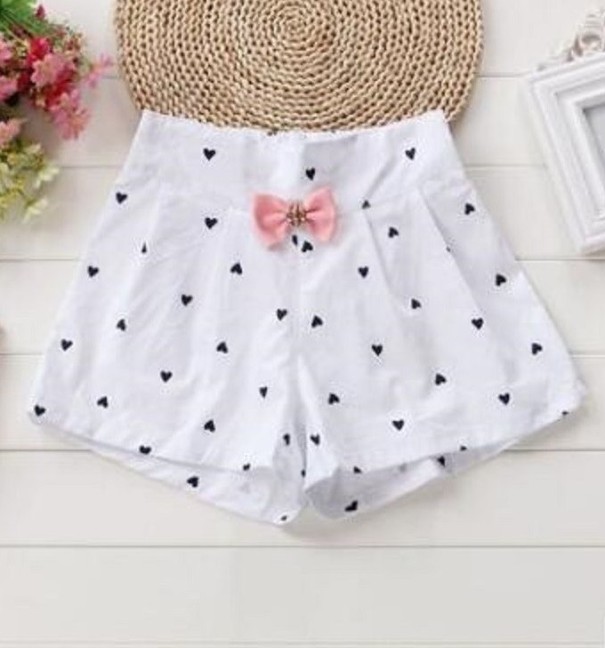 Meisjesshort met hartjes J886 wit 9
