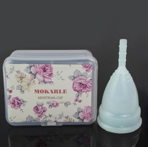 Menstruationstasse mit Box J1384 klar L