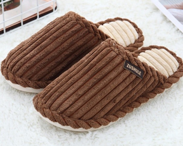 Męskie buty do domu brązowy 40
