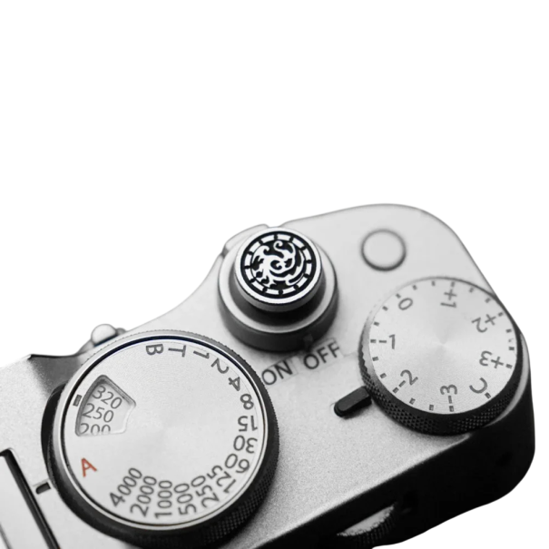 Metallauslöser 1,5 cm Runde Silber mit Drachenmotiv für Sony A7C2 Fujifilm XT50 X100VI Xhalf XM5 XE4 Nikon ZF Leica 1