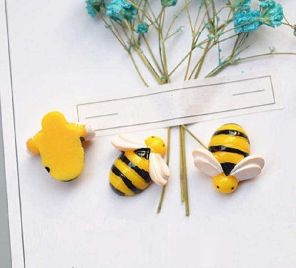 Mini dekorace včela 10 ks 1