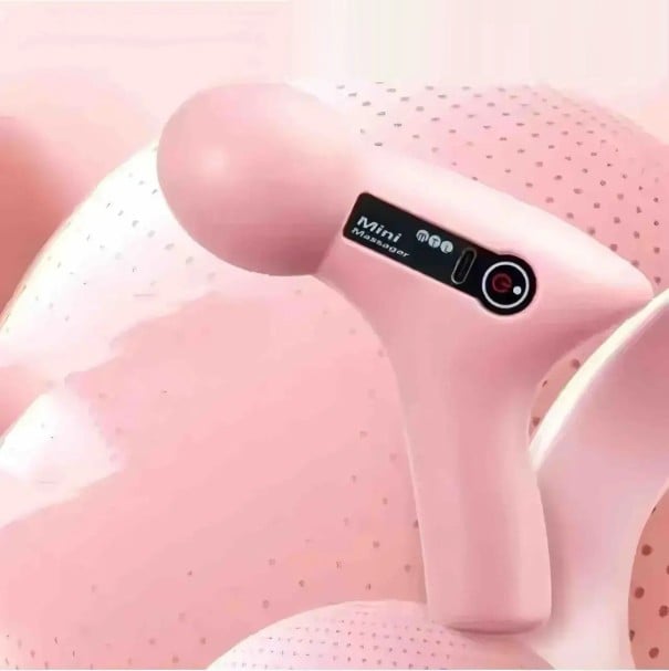 Mini masážní pistole, 9 rychlostních režimů, 4 masážní hlavice, hřející a chladící funkce, USB nabíjení, ergonomický design, tichý provoz, 135g růžová