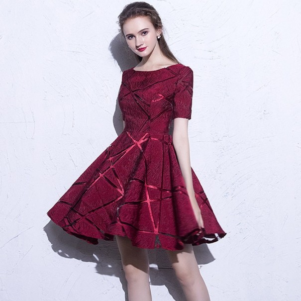 Minikleid mit geometrischem Muster rot M