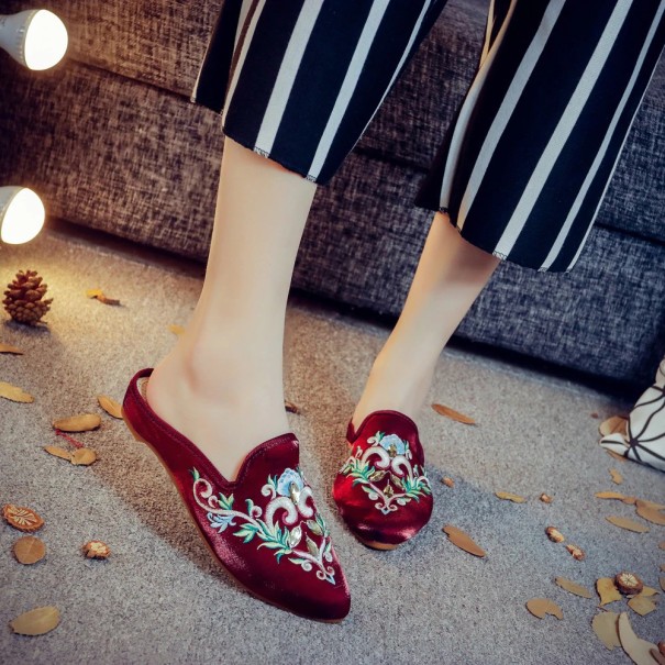 Mocasines de mujer con bordado J1751 burdeos 38
