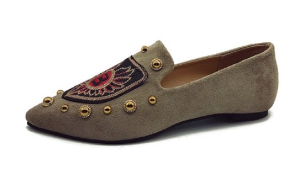Mocasines de mujer con estampado de escudo J1133 caqui 37