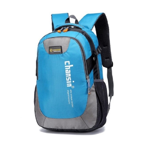 Mochila de senderismo azul claro