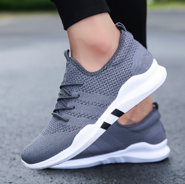 Moderne åndbare herresneakers J2012 grå 39