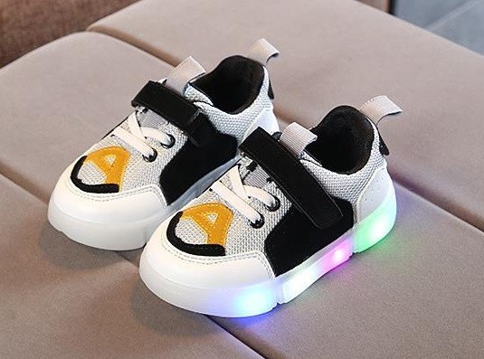 Moderne lichtgevende kindersneakers zwart 25