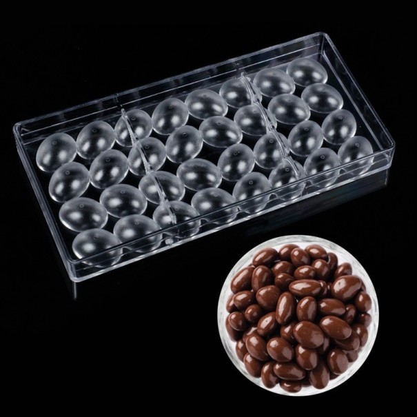 Moule à œufs en chocolat 1