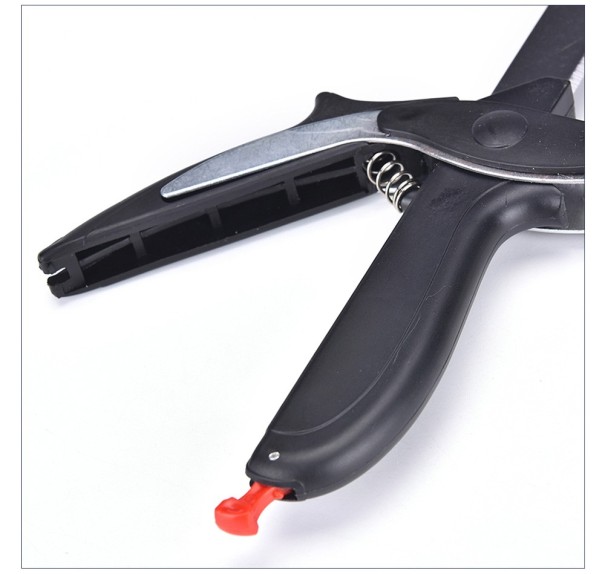 Multi-functional Kitchen Scissors 1