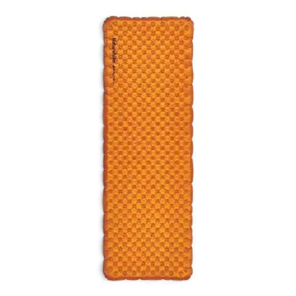 Nafukovací karimatka 196 x 64 x 8 cm R-hodnota 5,8 Prodloužené a rozšířené provedení Do -20 °C Sbalená 13 x 22 cm S nafukovacím vakem oranžová