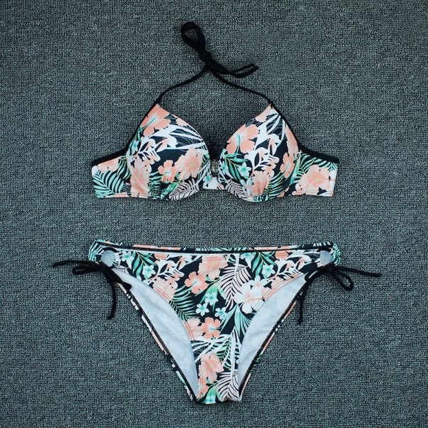 Naisten bikinit P398 L 2
