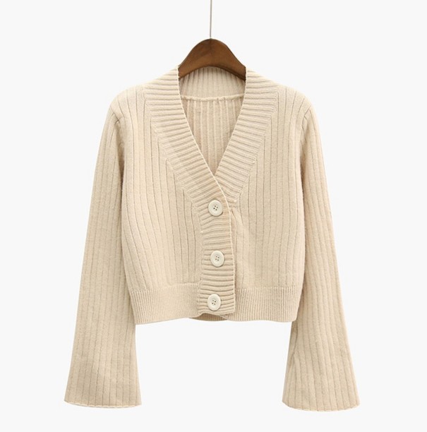 Naisten nappikaulusneule A2937 beige