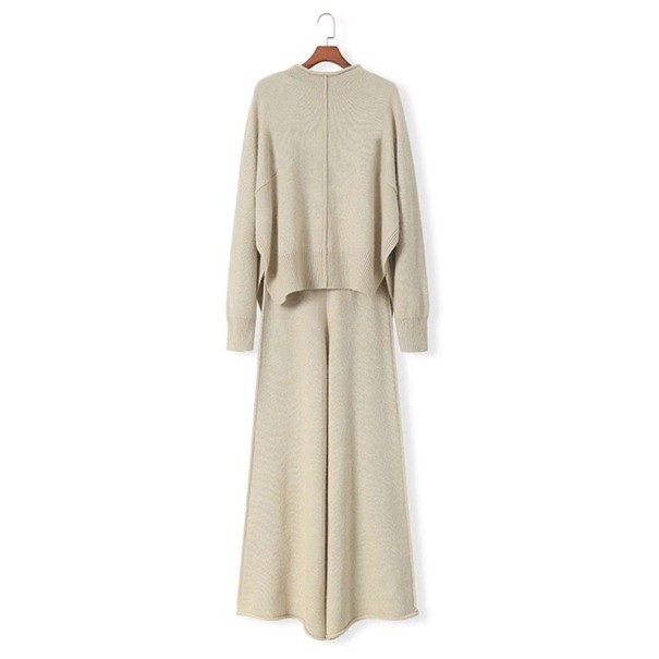 Naisten neulepusero ja housut A2743 beige