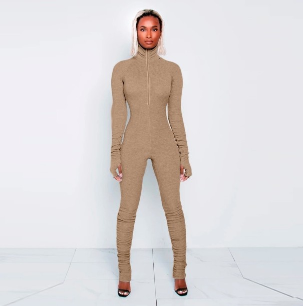 Naisten neulottu haalari A2890 beige L