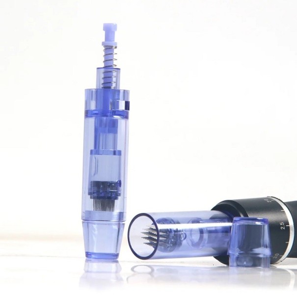 Nåletilbehør til dermapen i beskyttelsesetui, 5 stk. Udskiftelige 42 nålehoveder til mikronålepen. Refills til mesoterapiinstrumenter. Kompatibel med Dr. Pen A1 1
