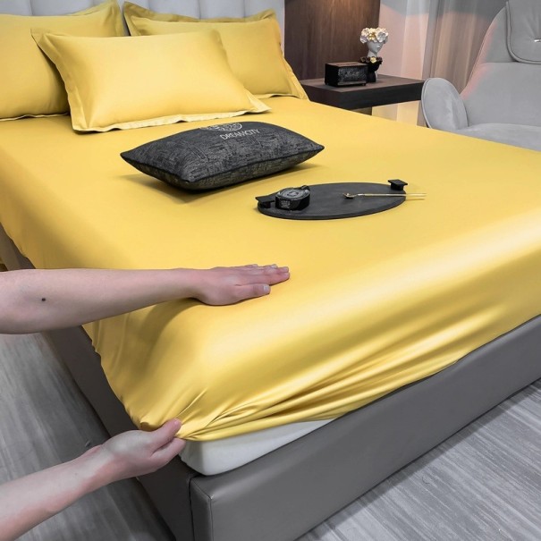 Napínací prostěradlo s gumou 400 TC rozměr 200 x 200 cm Jednobarevné hladké prostěradlo příjemné na dotek Pro matrace do 30 cm žlutá