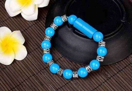 Náramek nabíjecí kabel pro Lightning / USB-C / Micro USB modrá 1