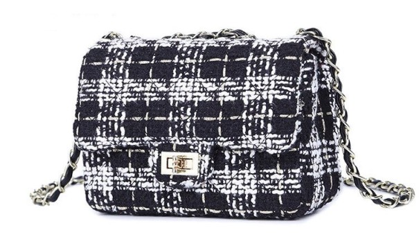 Női crossbody kézitáska M1252 fekete S