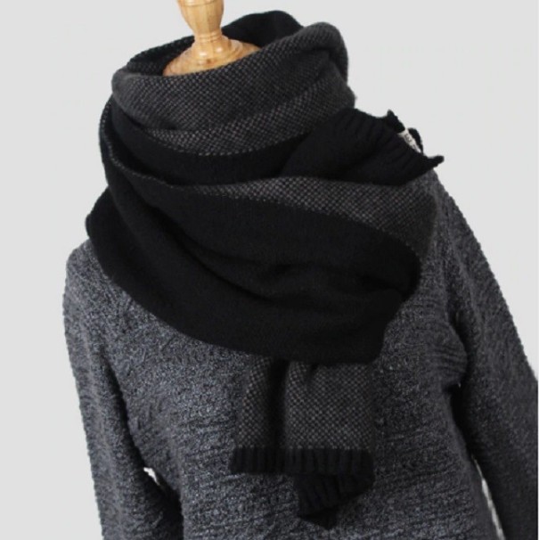 Női kötött téli sál J3189 fekete