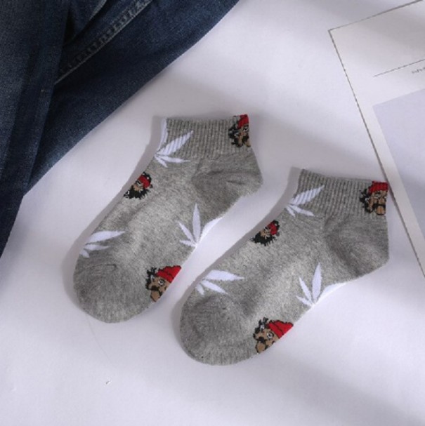 Női zokni kannabisz levelekkel szürke