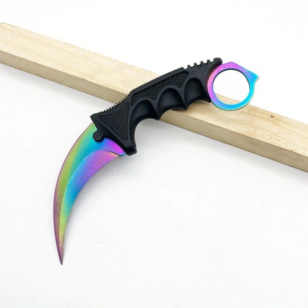 Nůž karambit 1