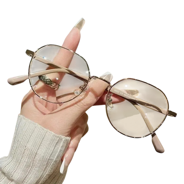Occhiali retro con filtro per luce blu Occhiali protettivi stilosi contro l'affaticamento degli occhi Accessori per il lavoro al computer Design elegante beige