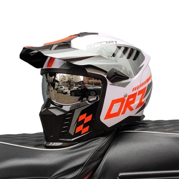 Ochranná motocyklová integrální helma Sklopný zorník a kšilt proti slunci Odolná ABS skořepina Pro motorku enduro bílá XL