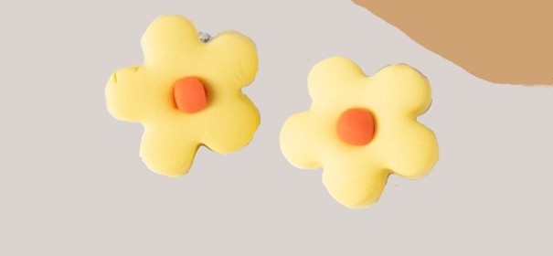 Orecchini a bottone da donna fiori 2