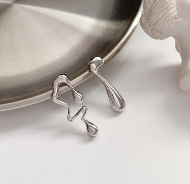 Orecchini a pendente da donna G802 argento