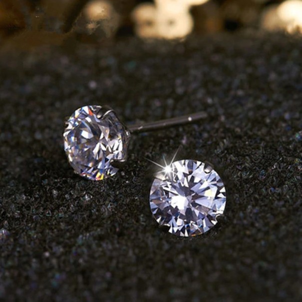 Øreringe med zirkoner 4 mm