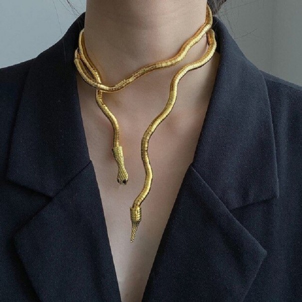 Ormhalsband för kvinnor guld