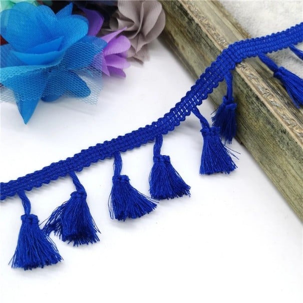 Pamut dekoratív szalag bojtokkal 4,5 cm széles, 182 cm hosszú Díszes textil szegély bojtokkal, dekorációs textíliák varrásához sötétkék