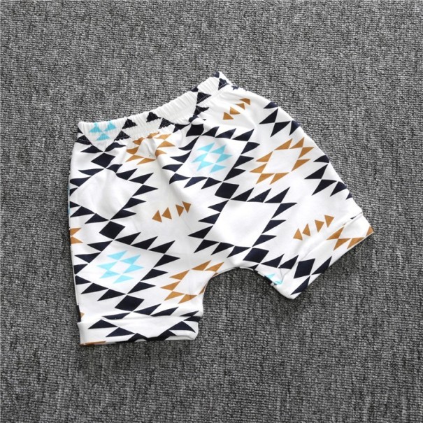 Pantalón corto de niño con triángulos J673 12-18 meses B