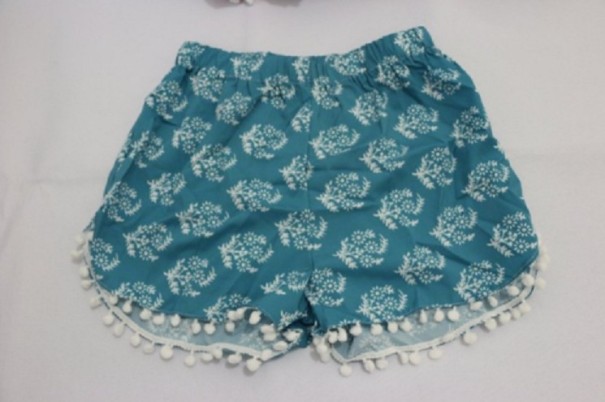 Pantalones cortos de mujer con flores blancas L