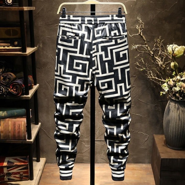 Pantaloni barbatesti cu model S