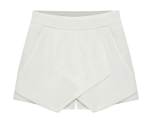 Pantaloni corti da donna con design interessante bianco M