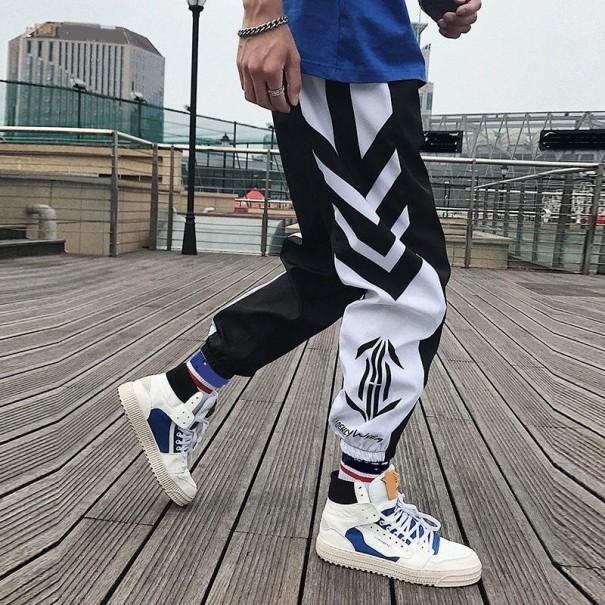 Pantaloni de bărbați F1339 negru M