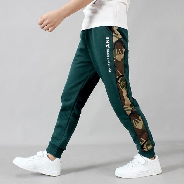 Pantaloni de trening pentru băieți L2269 verde inchis 5